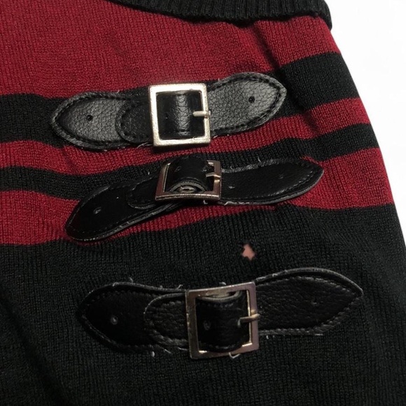 Majora Knit Buckled Top - Picture 5 of 5